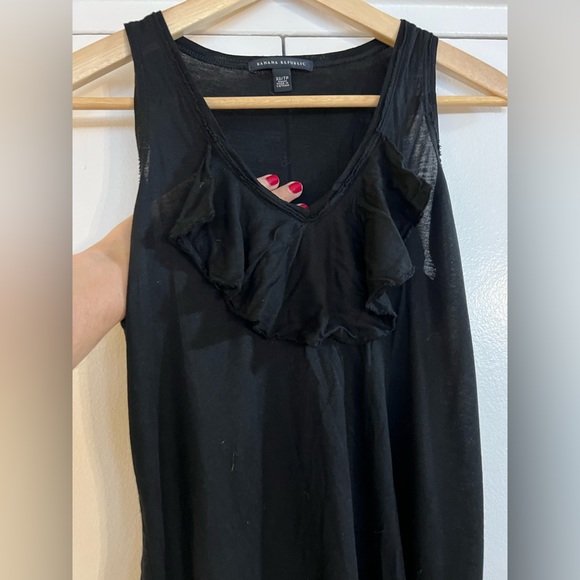 Banana Republic Black Tank - Picture 2 of 6